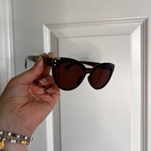 Saint Owen x Curateur Sunglasses - Picture 4 of 6